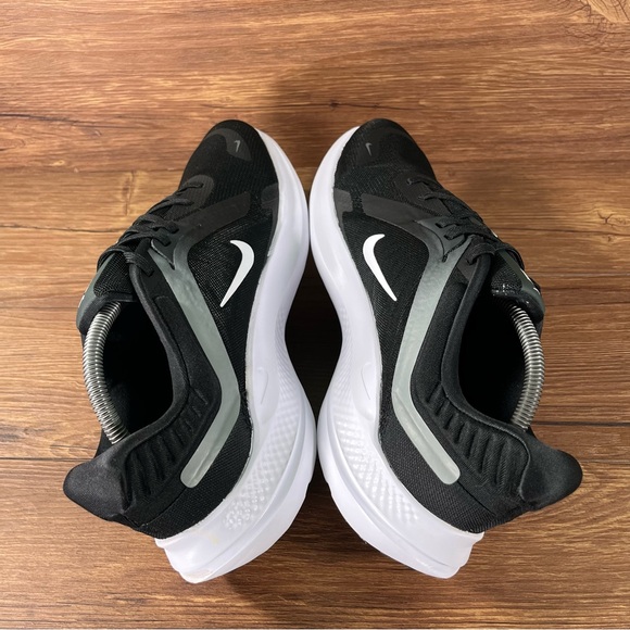 Nike Quest 5 Running Shoes‎ Men’s Size 10.5 Athletic Sneakers main image 4